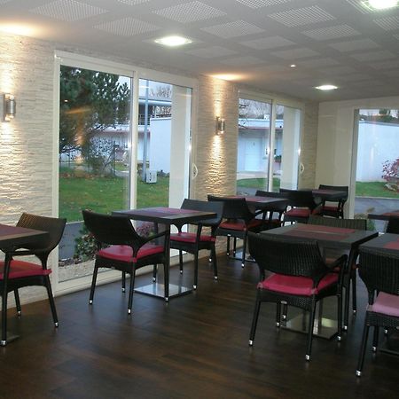 Charme Hotel, Montbeliard Sud ภายนอก รูปภาพ