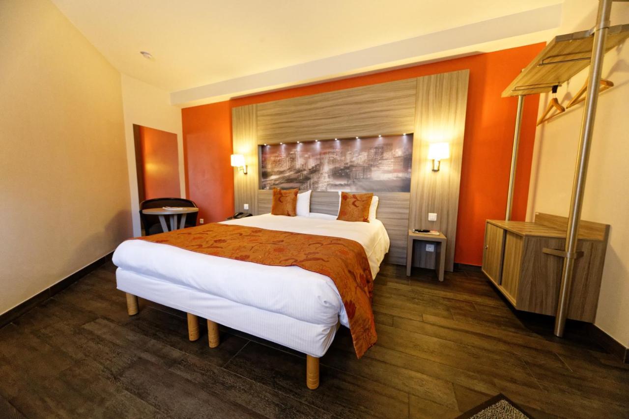 Charme Hotel, Montbeliard Sud ภายนอก รูปภาพ