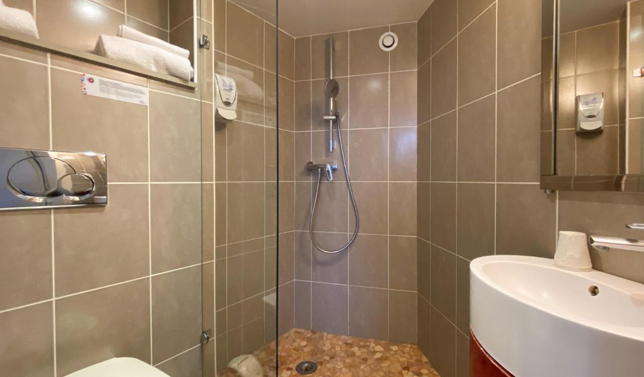 Charme Hotel, Montbeliard Sud ภายนอก รูปภาพ