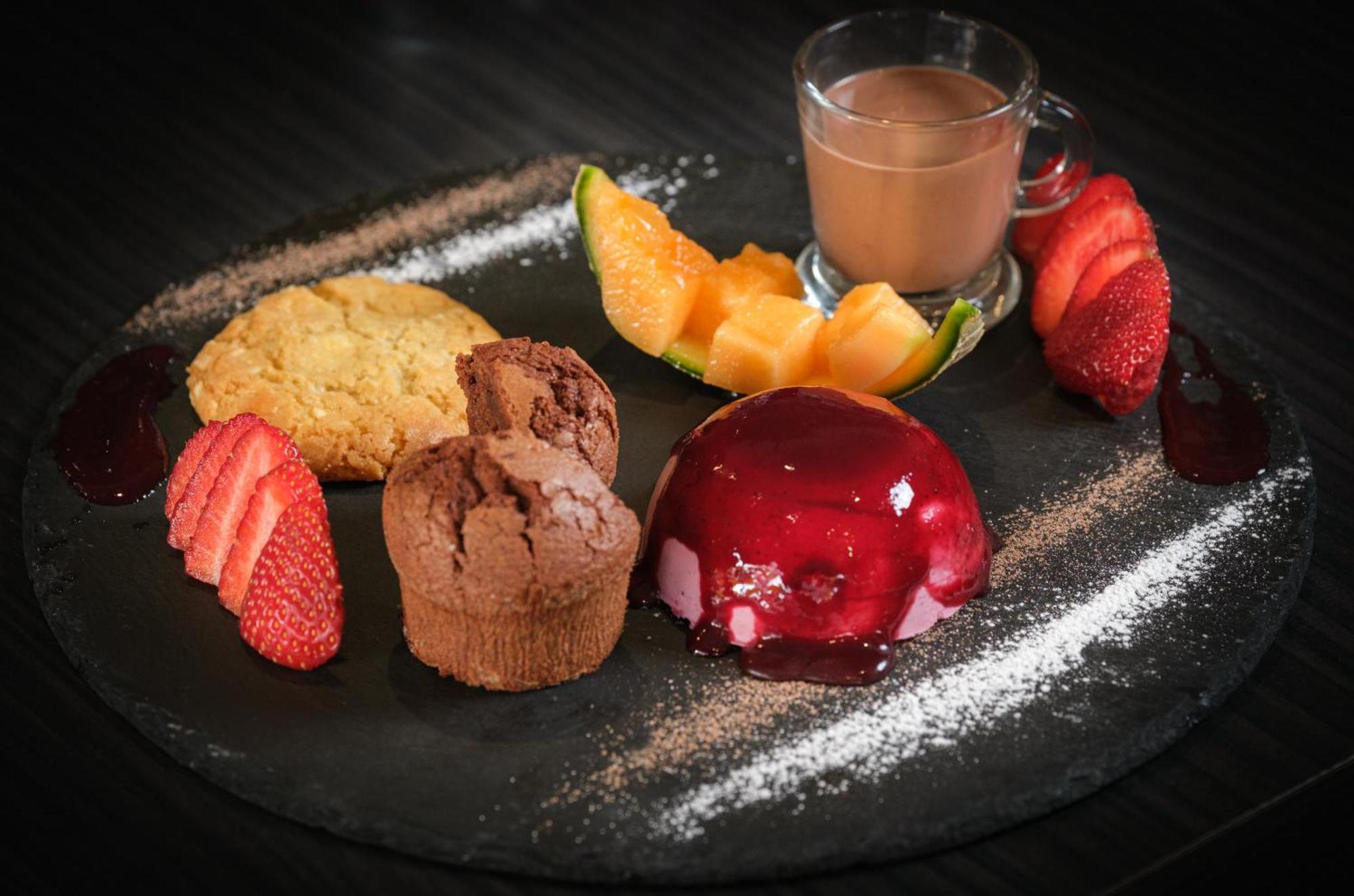Charme Hotel, Montbeliard Sud ภายนอก รูปภาพ