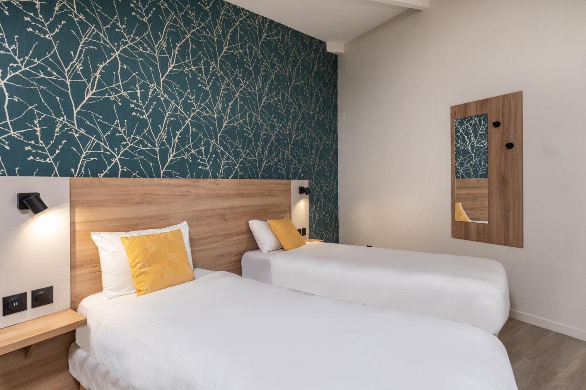 Charme Hotel, Montbeliard Sud ภายนอก รูปภาพ