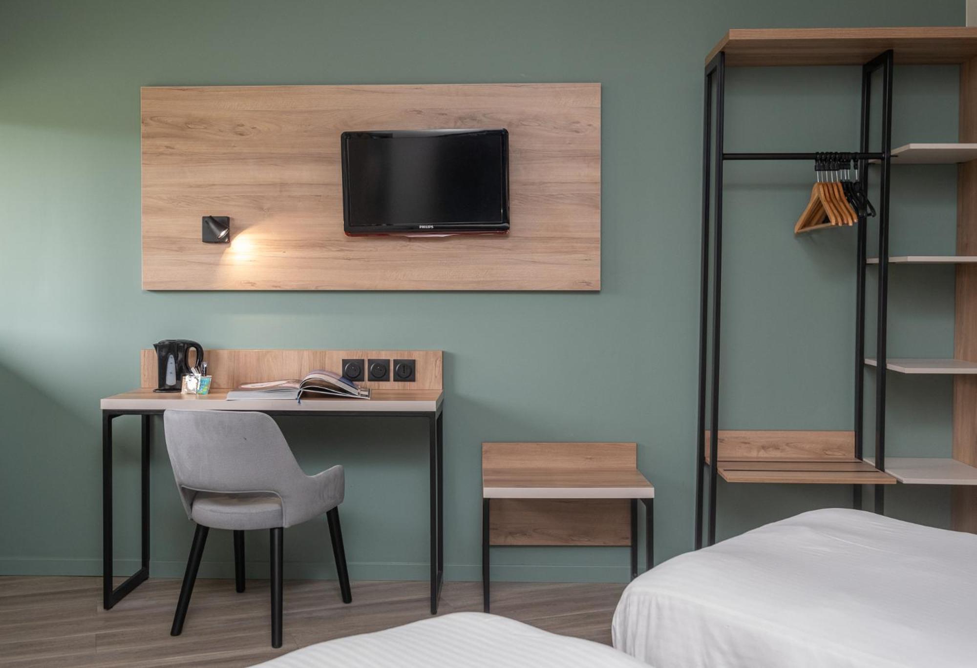 Charme Hotel, Montbeliard Sud ภายนอก รูปภาพ